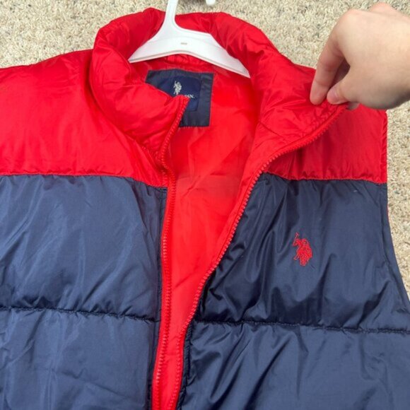 U.S. Polo Assn Puffer Vest XL Red Navy Blue Full Zip Winter Weather Warm - Picture 4 of 9